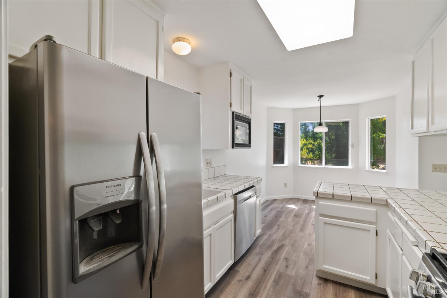 Detail Gallery Image 18 of 42 For 842 Country Meadow Ln, Sonoma,  CA 95476 - 3 Beds | 2 Baths