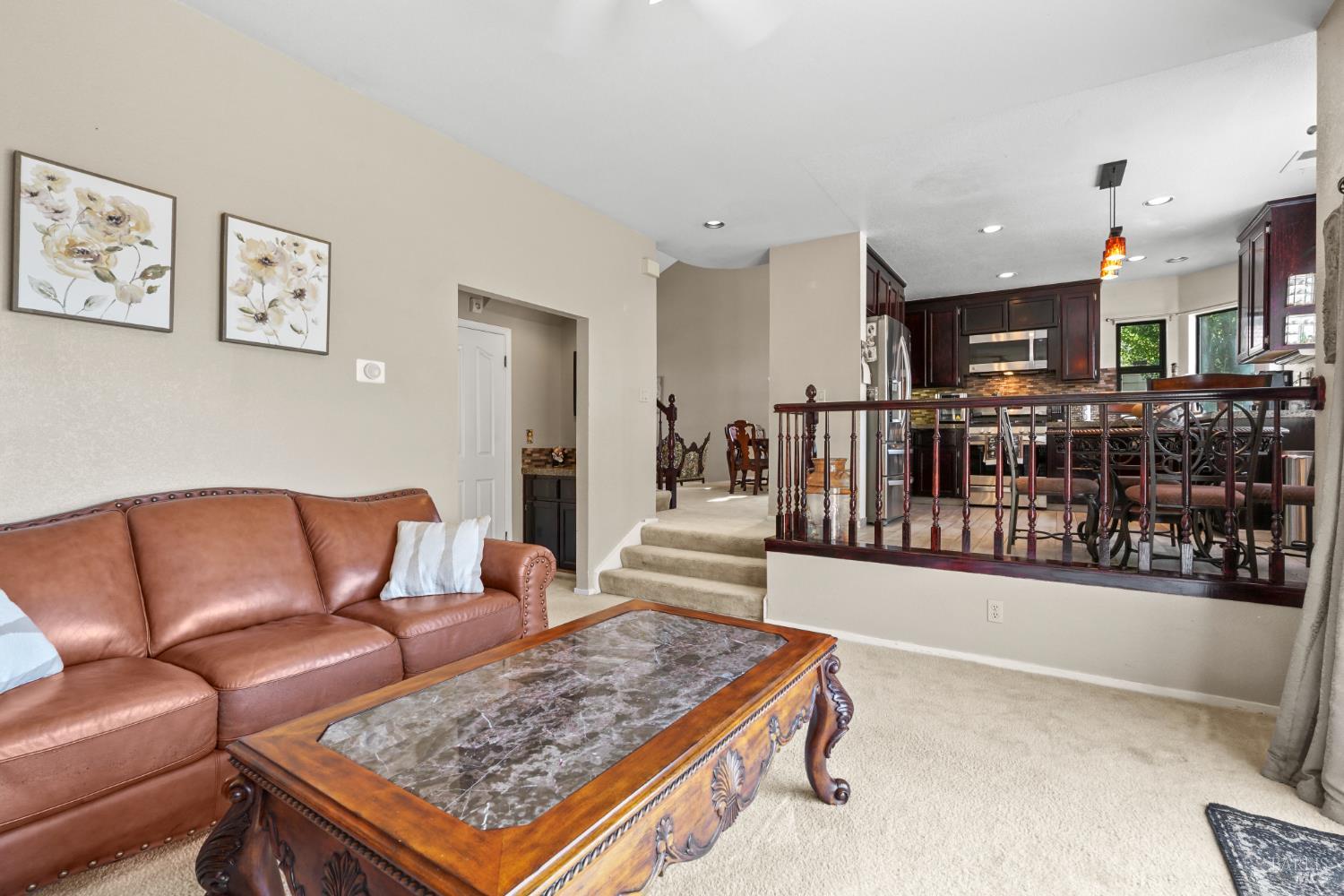 Detail Gallery Image 10 of 24 For 410 Newcastle Ct, Vallejo,  CA 94591 - 4 Beds | 2/1 Baths