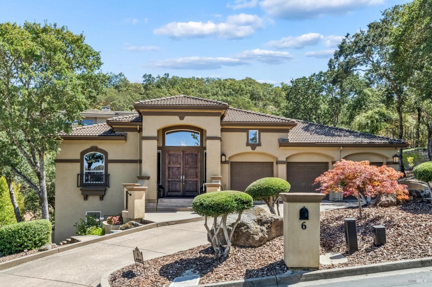 Detail Gallery Image 6 of 99 For 6 Old Coach Rd, Napa,  CA 94558 - 4 Beds | 3/1 Baths