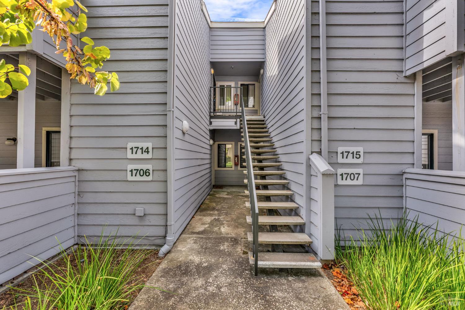 Detail Gallery Image 4 of 58 For 1201 Glen Cove Pkwy #1714,  Vallejo,  CA 94591 - 1 Beds | 1 Baths
