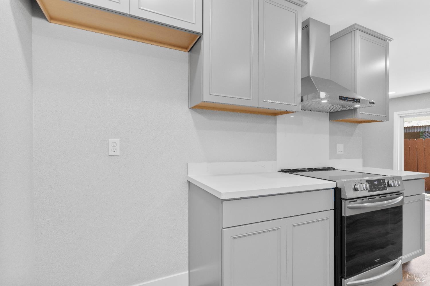 Detail Gallery Image 12 of 41 For 413 Acacia St, Fairfield,  CA 94533 - 3 Beds | 2 Baths