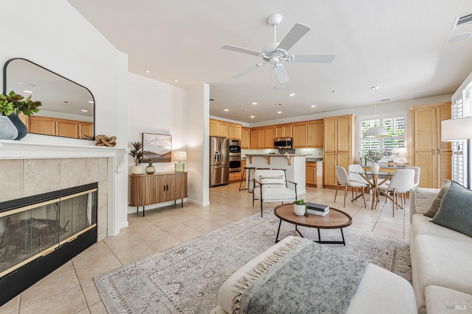 Detail Gallery Image 9 of 61 For 340 San Carlos Way, Novato,  CA 94945 - 4 Beds | 2/1 Baths
