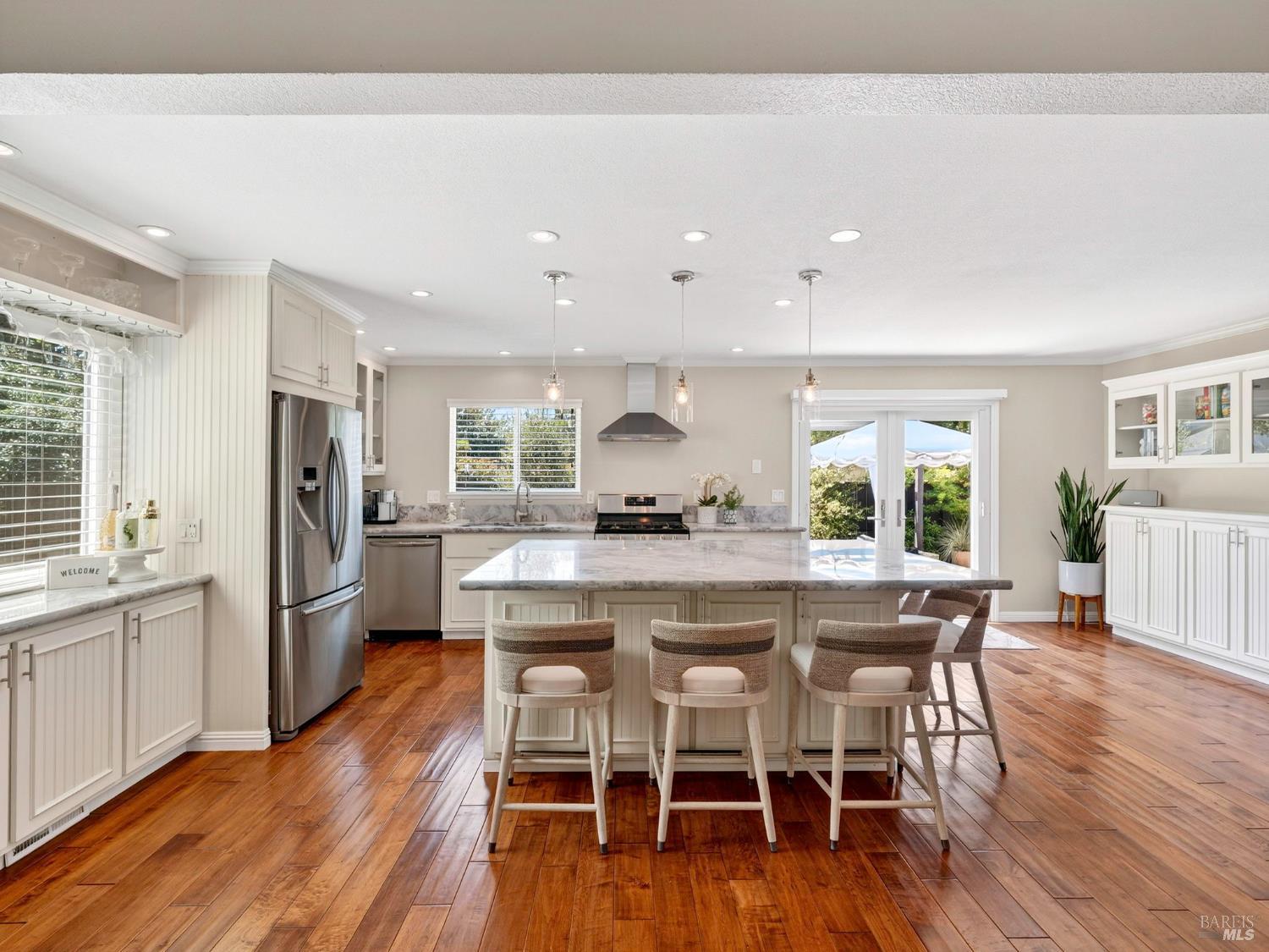 Detail Gallery Image 12 of 46 For 245 Hummingbird Ct, Healdsburg,  CA 95448 - 4 Beds | 2 Baths