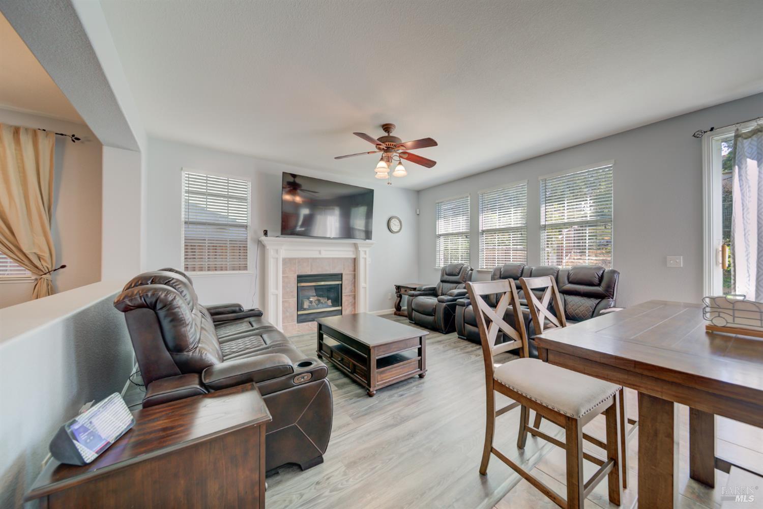 Detail Gallery Image 12 of 57 For 606 Idyllwild Ct, Fairfield,  CA 94534 - 4 Beds | 3 Baths