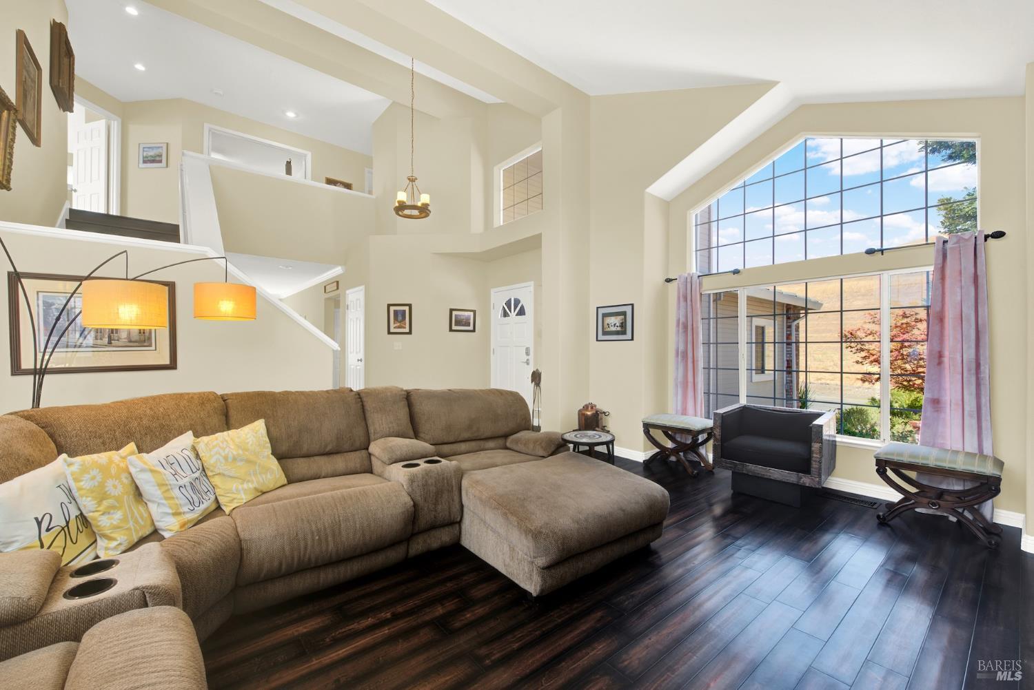 Detail Gallery Image 68 of 79 For 3105 Cherry Valley Cir, Fairfield,  CA 94534 - 5 Beds | 3 Baths