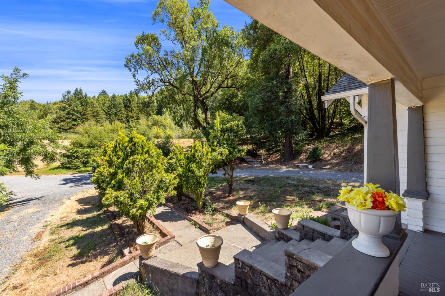 Detail Gallery Image 40 of 55 For 1194 Felta Rd, Healdsburg,  CA 95448 - 4 Beds | 3 Baths