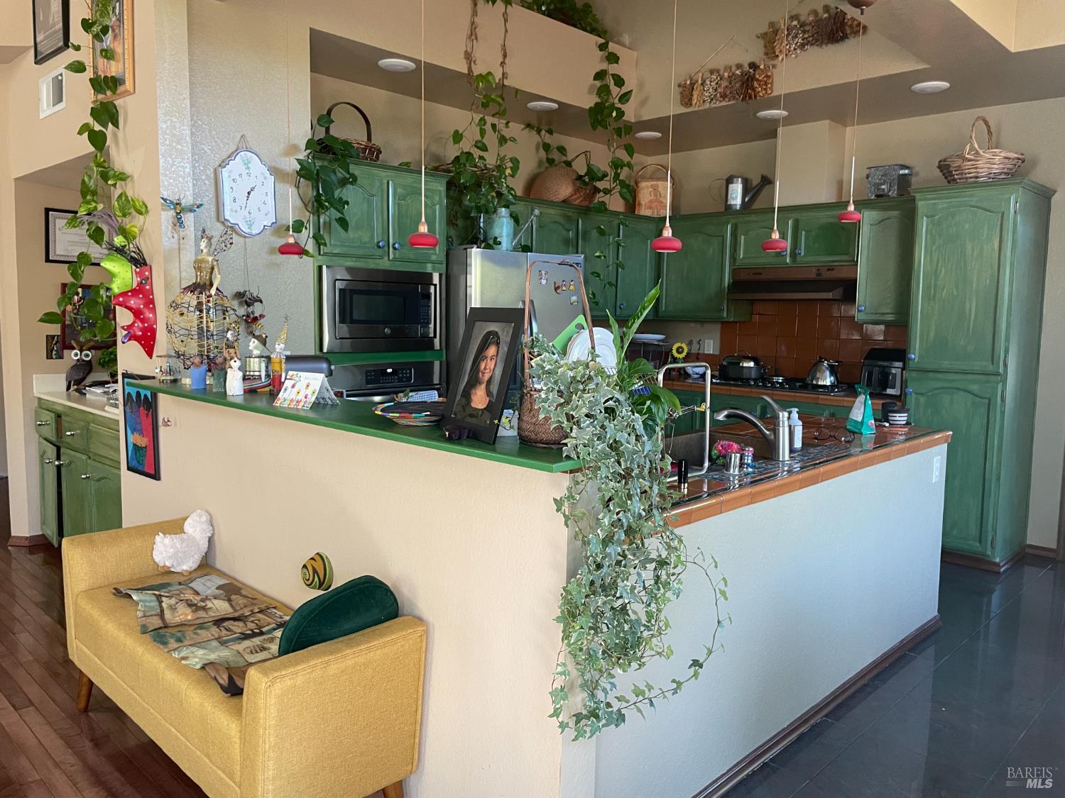 Detail Gallery Image 6 of 44 For 666 Belvedere Dr #1,  Benicia,  CA 94510 - 3 Beds | 2 Baths