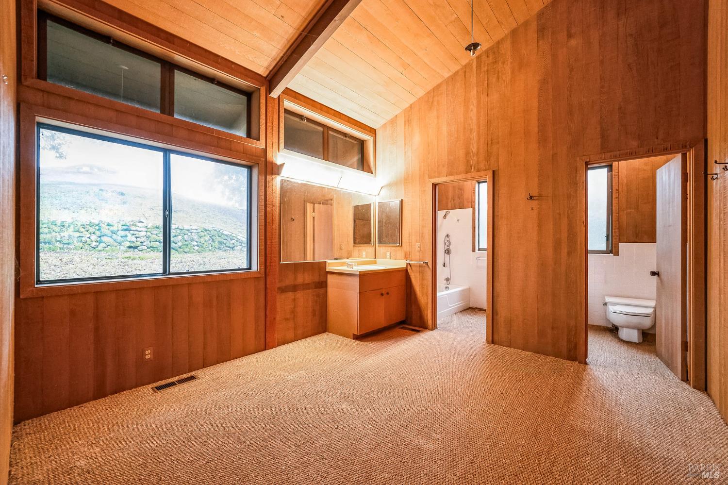 Detail Gallery Image 35 of 52 For 2000 Whitehall Ln, Saint Helena,  CA 94574 - 1 Beds | 2 Baths
