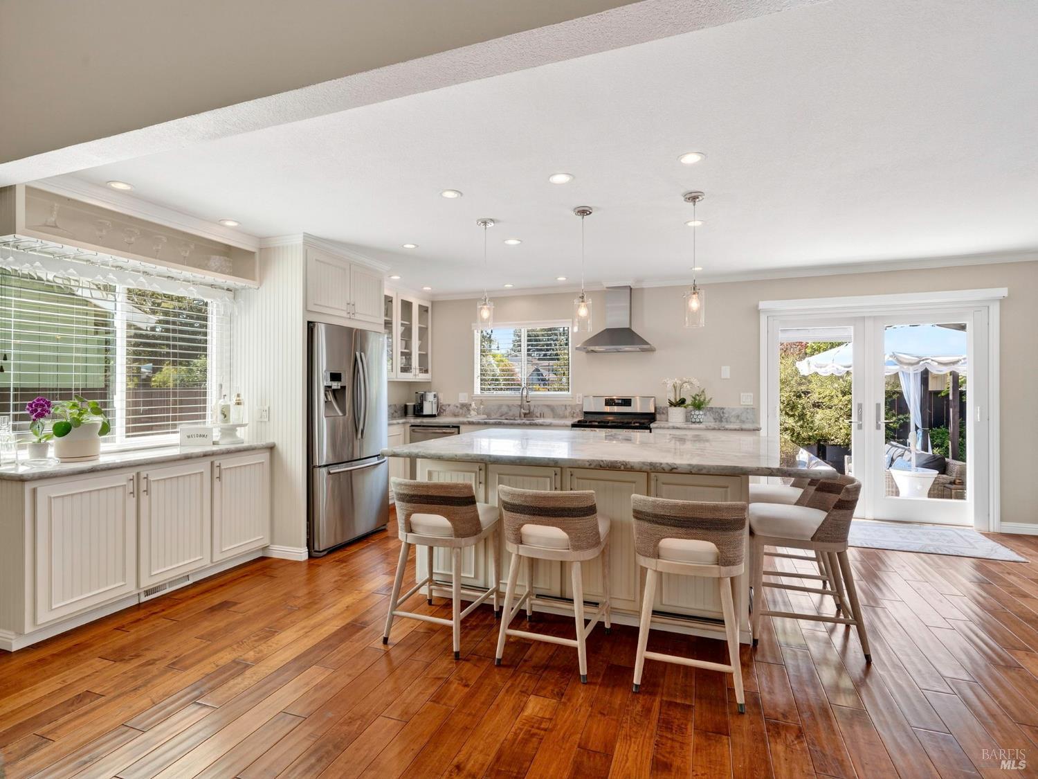 Detail Gallery Image 10 of 46 For 245 Hummingbird Ct, Healdsburg,  CA 95448 - 4 Beds | 2 Baths