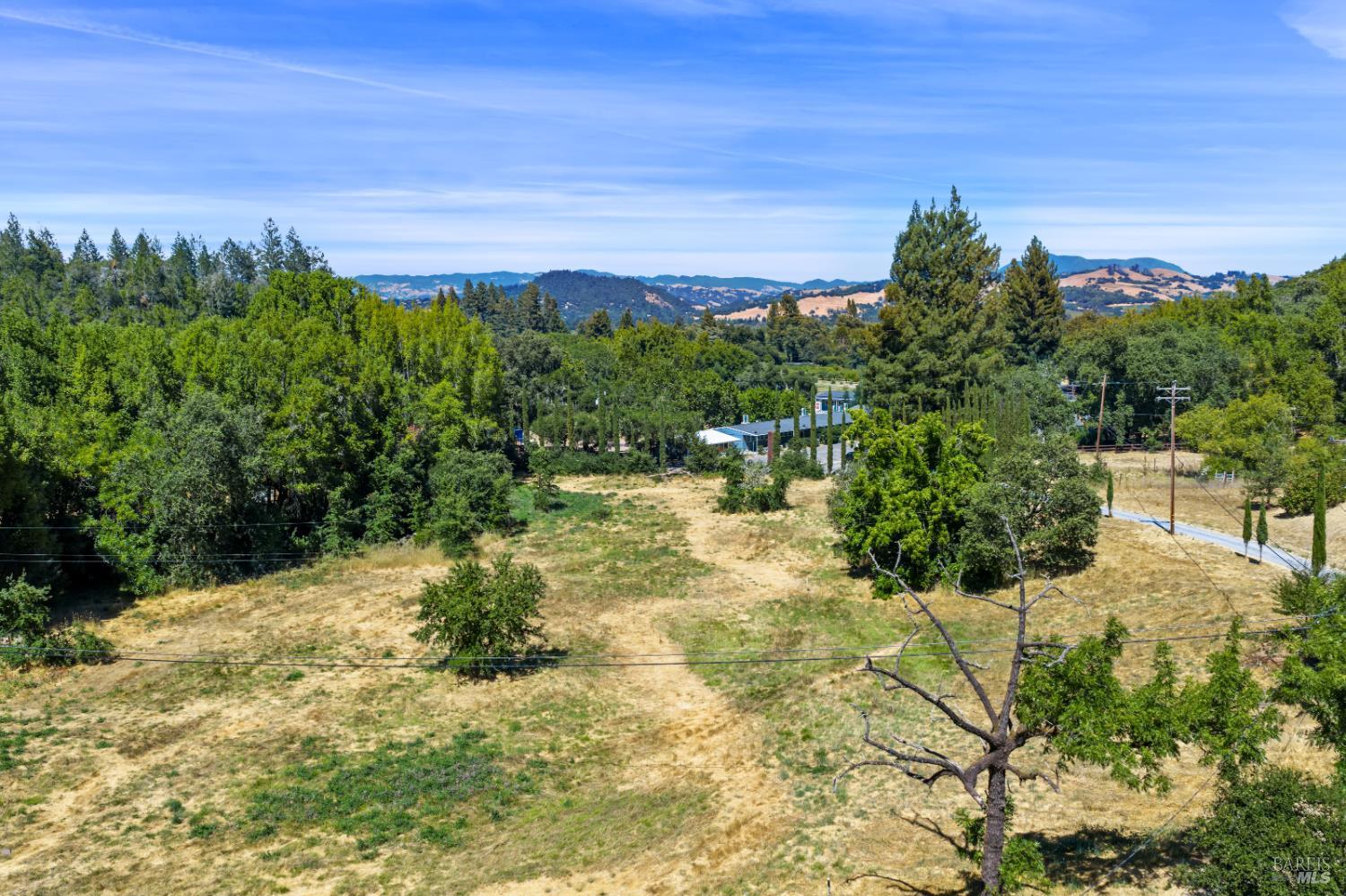Detail Gallery Image 33 of 55 For 1194 Felta Rd, Healdsburg,  CA 95448 - 4 Beds | 3 Baths