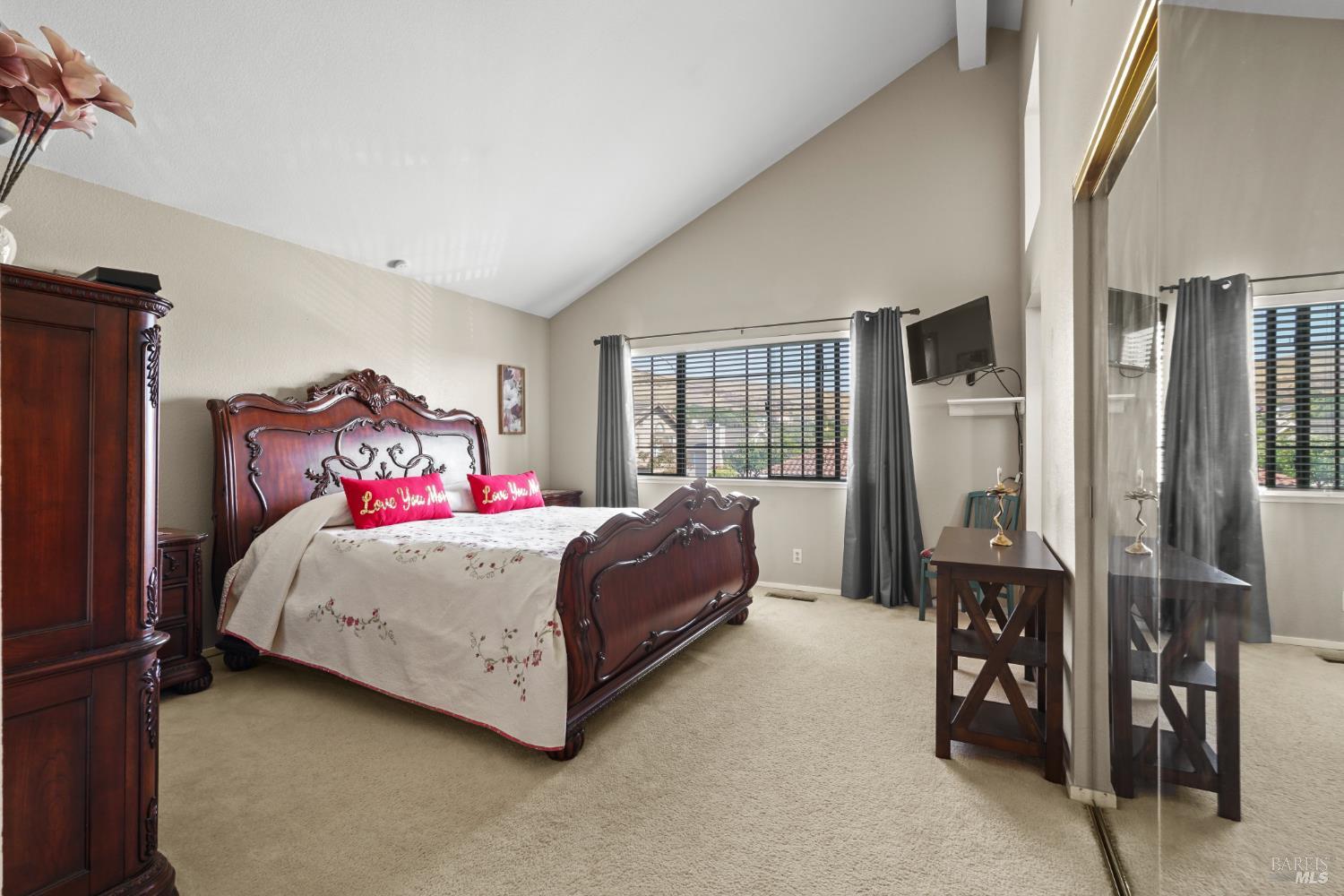 Detail Gallery Image 17 of 24 For 410 Newcastle Ct, Vallejo,  CA 94591 - 4 Beds | 2/1 Baths
