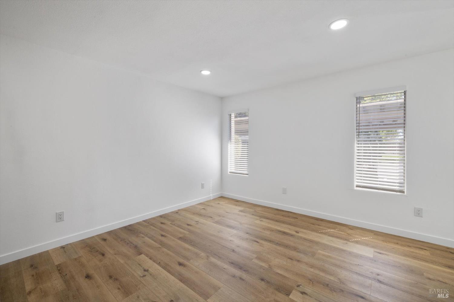 Detail Gallery Image 7 of 27 For 205 Del Luz Ct, Fairfield,  CA 94533 - 3 Beds | 1/1 Baths