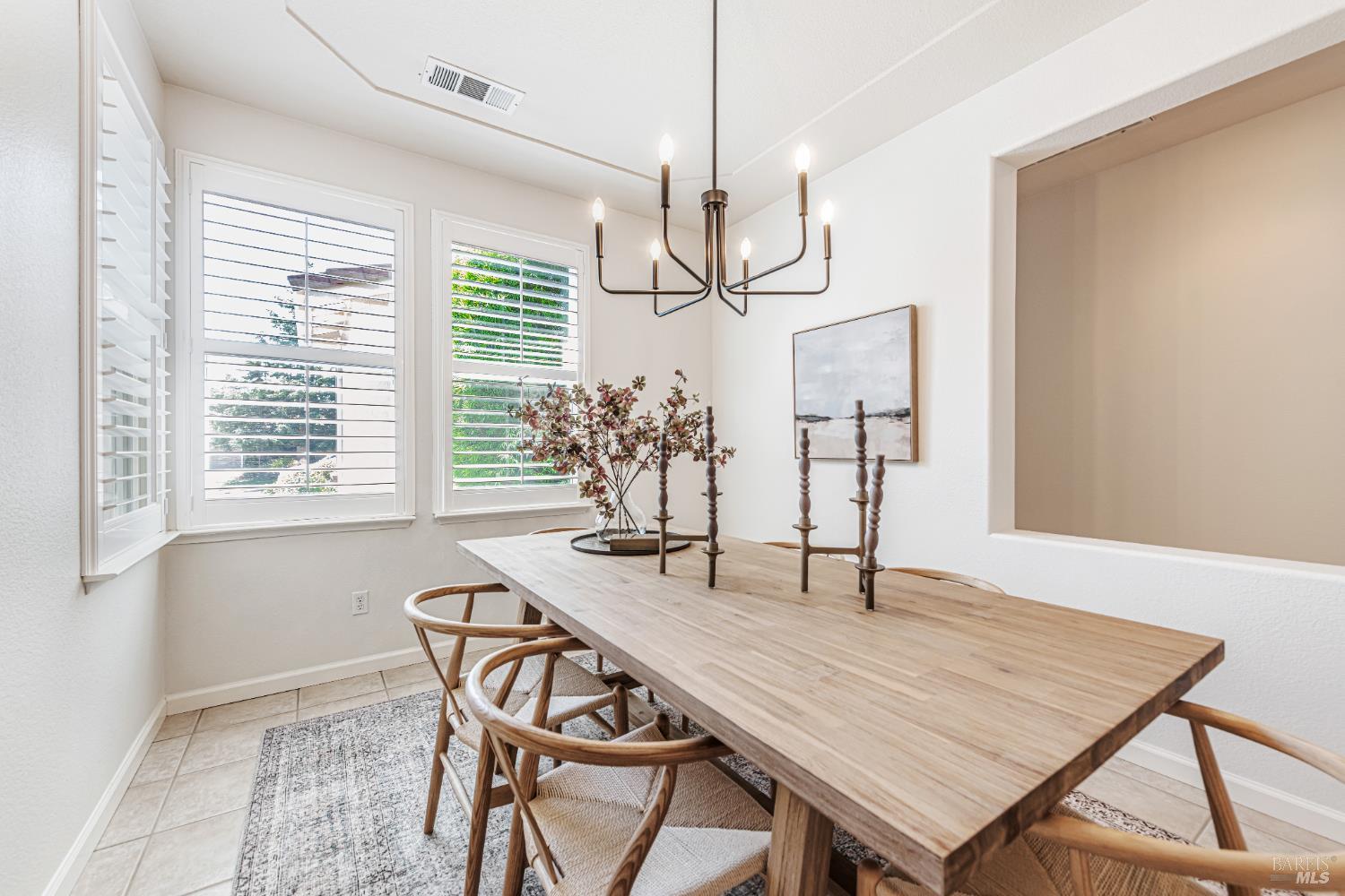Detail Gallery Image 21 of 61 For 340 San Carlos Way, Novato,  CA 94945 - 4 Beds | 2/1 Baths