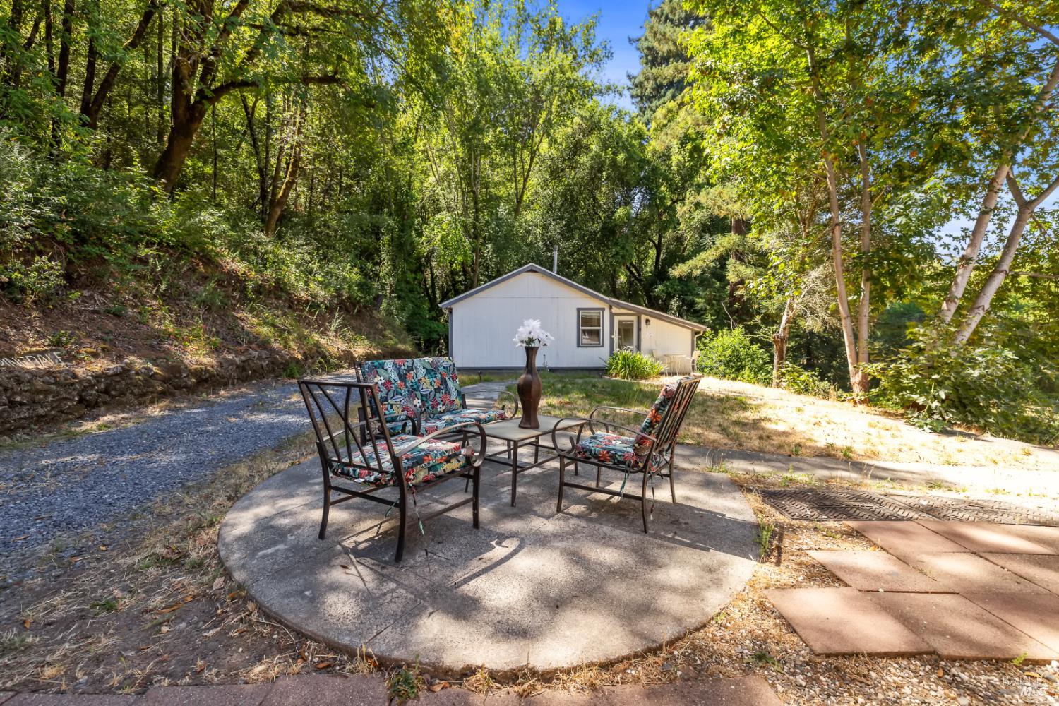 Detail Gallery Image 44 of 55 For 1194 Felta Rd, Healdsburg,  CA 95448 - 4 Beds | 3 Baths