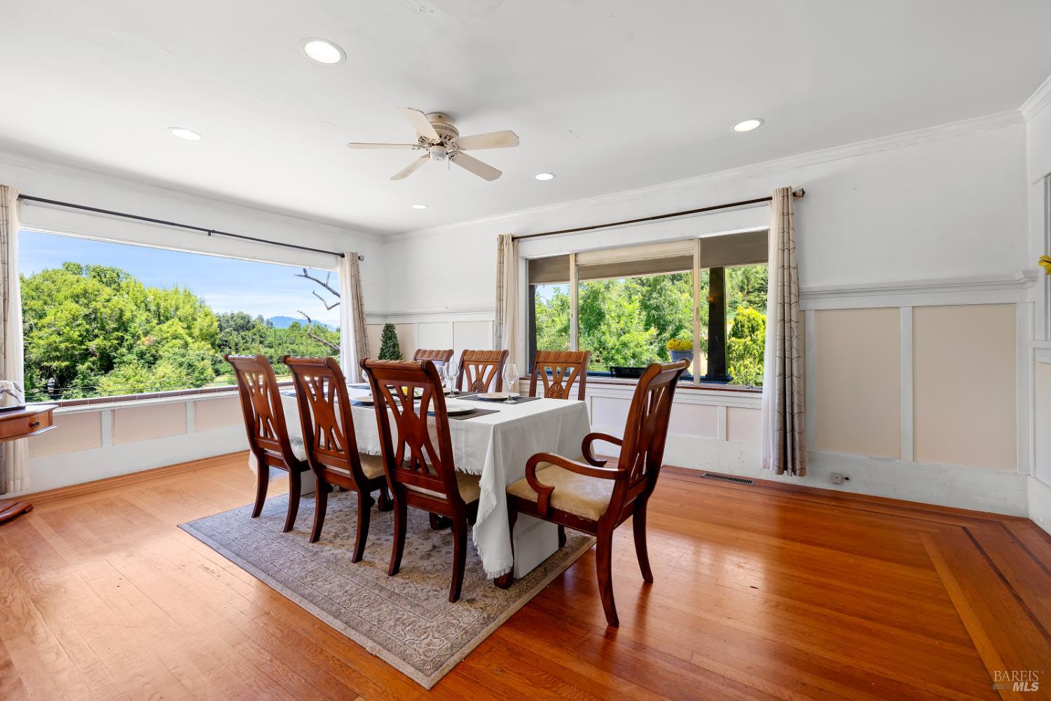 Detail Gallery Image 13 of 55 For 1194 Felta Rd, Healdsburg,  CA 95448 - 4 Beds | 3 Baths