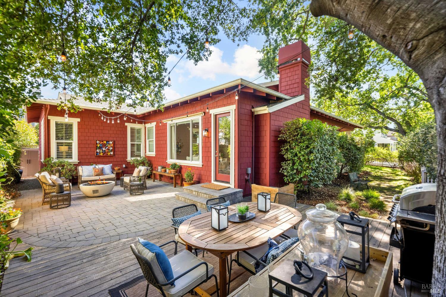Detail Gallery Image 22 of 27 For 900 Donner Ave, Sonoma,  CA 95476 - 3 Beds | 2 Baths
