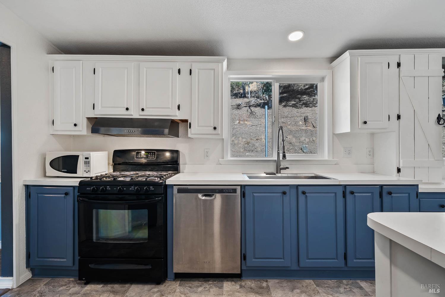 Detail Gallery Image 26 of 79 For 5990 Roland Dr, Lucerne,  CA 95458 - 3 Beds | 2 Baths