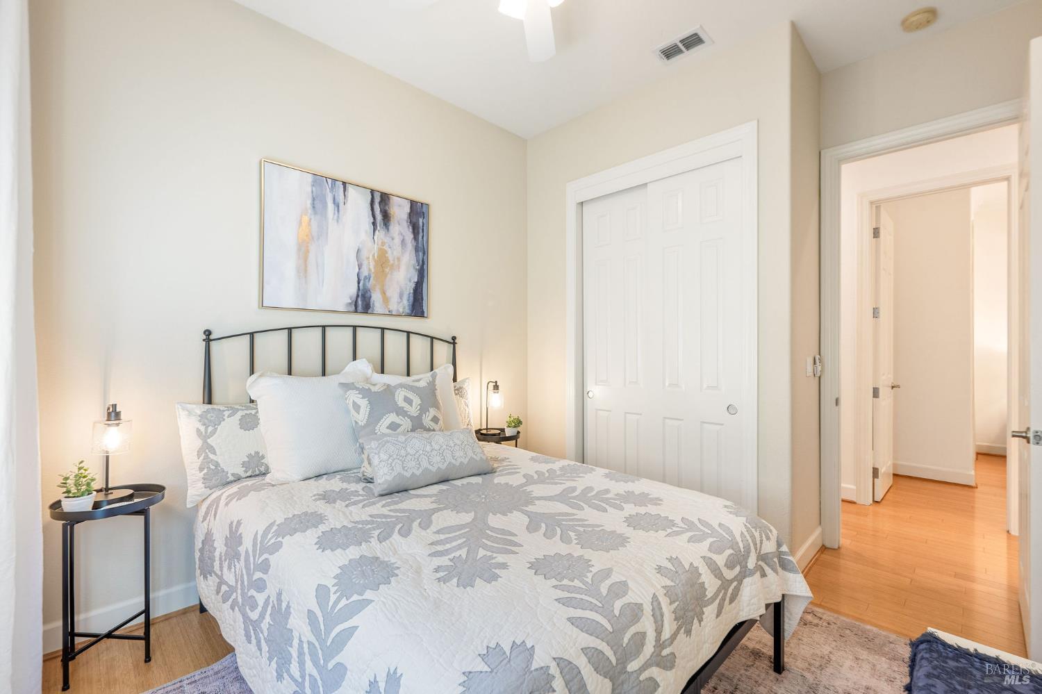 Detail Gallery Image 20 of 27 For 900 Donner Ave, Sonoma,  CA 95476 - 3 Beds | 2 Baths