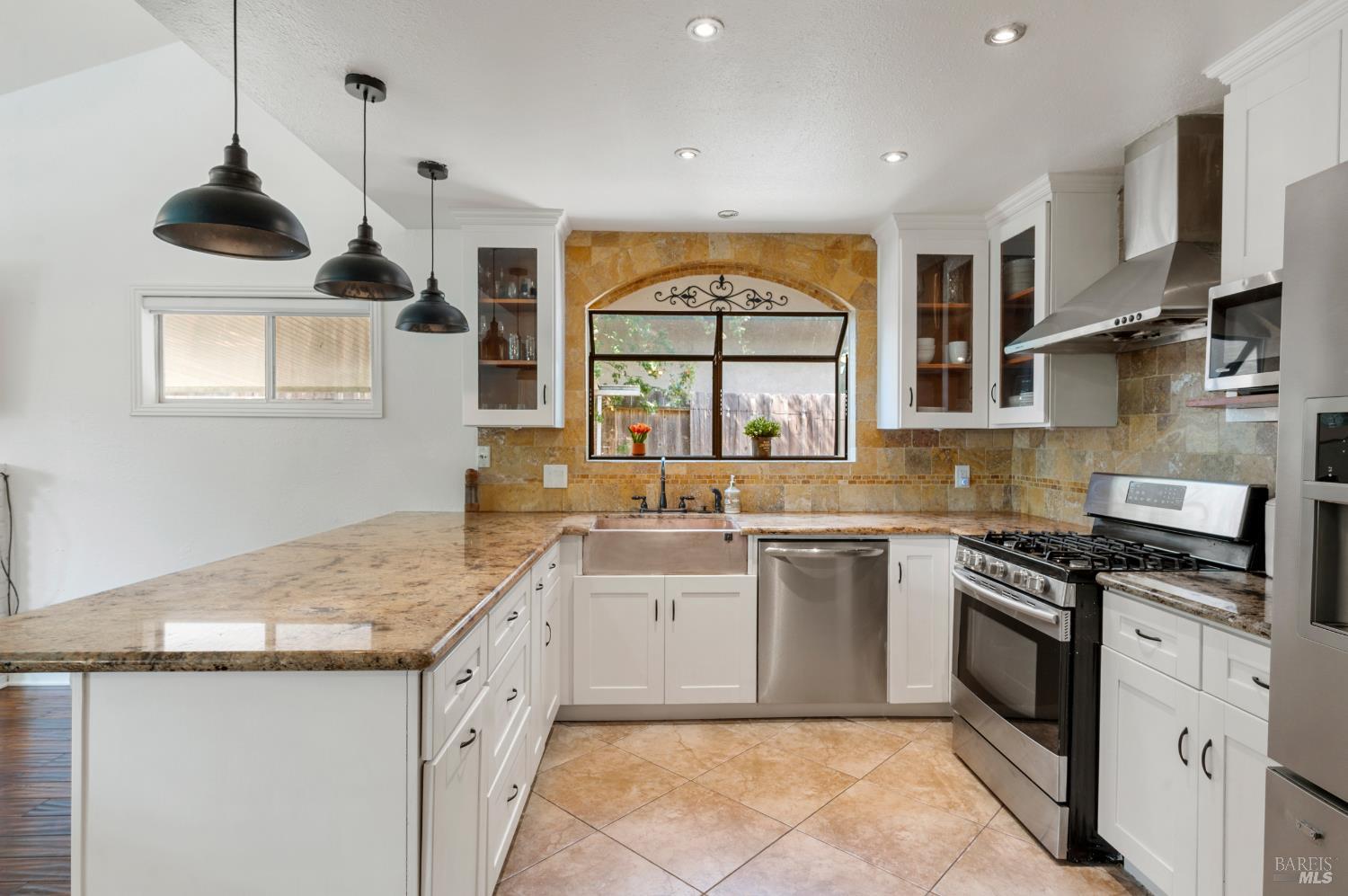 Detail Gallery Image 11 of 37 For 161 Andover Dr, Vacaville,  CA 95687 - 4 Beds | 2 Baths