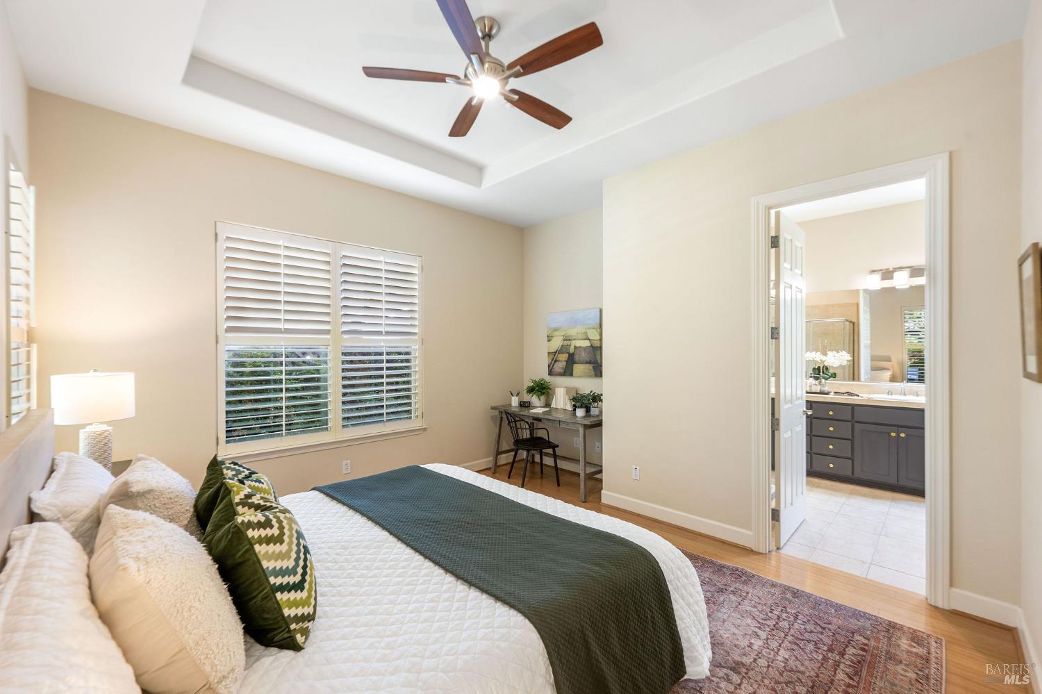 Detail Gallery Image 14 of 27 For 900 Donner Ave, Sonoma,  CA 95476 - 3 Beds | 2 Baths