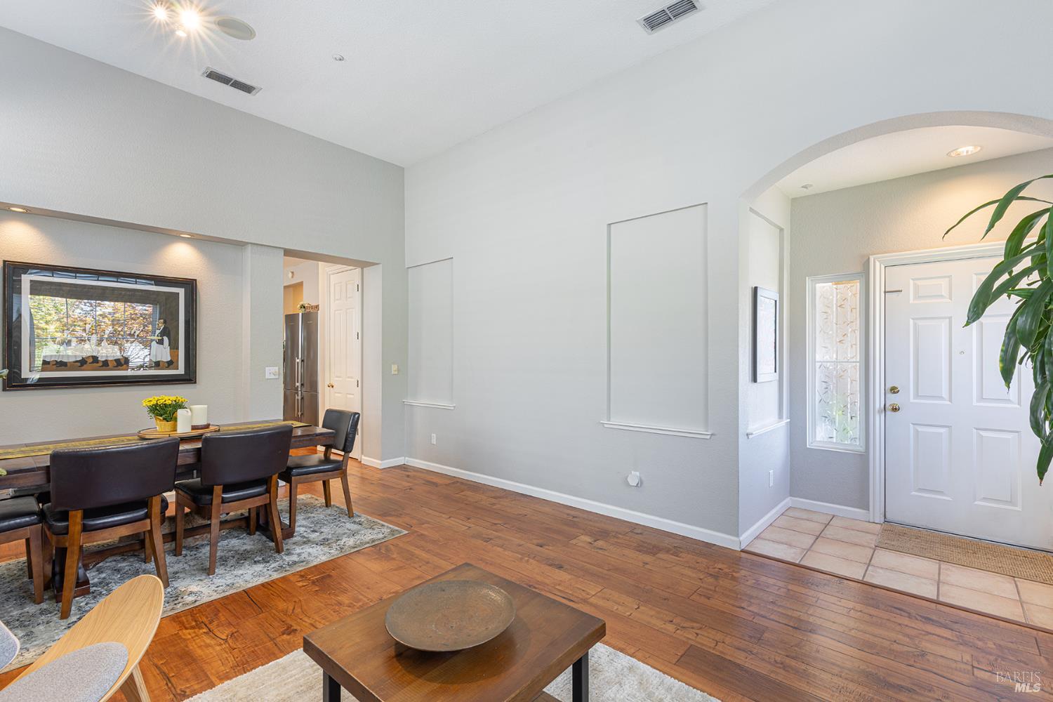 Detail Gallery Image 7 of 34 For 19 Walkabout Ln, Napa,  CA 94558 - 3 Beds | 2 Baths