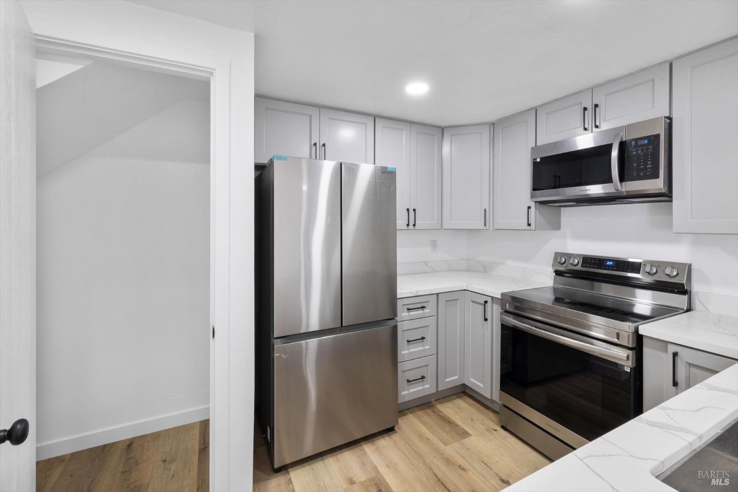 Detail Gallery Image 11 of 27 For 205 Del Luz Ct, Fairfield,  CA 94533 - 3 Beds | 1/1 Baths