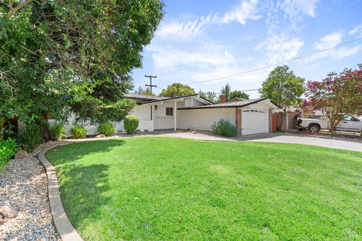 Detail Gallery Image 5 of 41 For 413 Acacia St, Fairfield,  CA 94533 - 3 Beds | 2 Baths