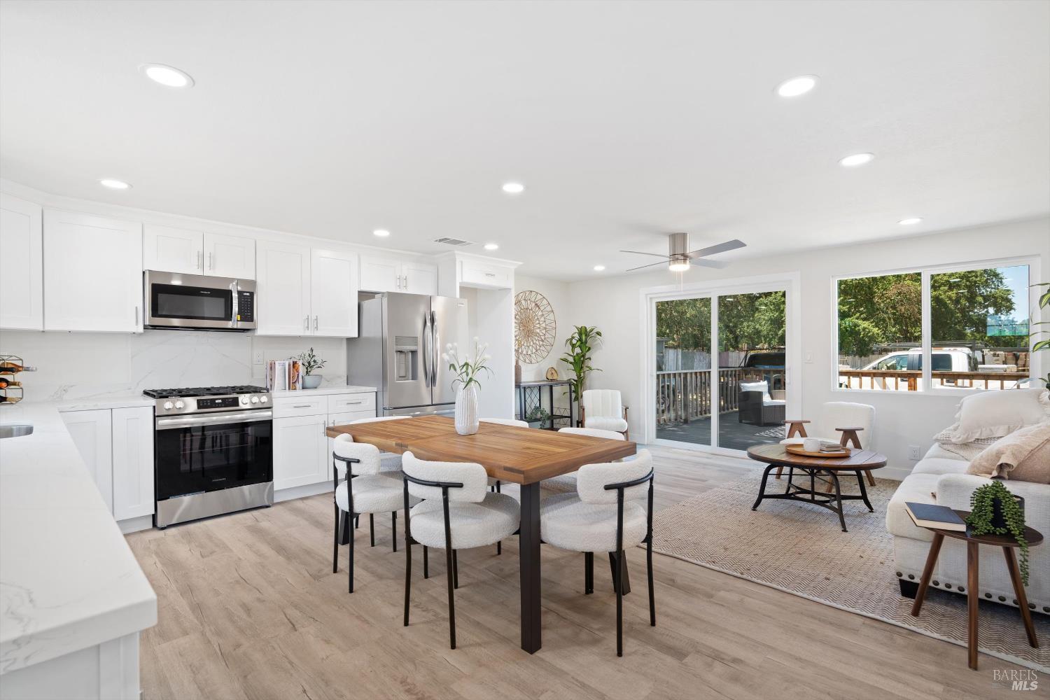 Detail Gallery Image 19 of 28 For 1055 S Wright Rd, Santa Rosa,  CA 95407 - 7 Beds | 3/1 Baths