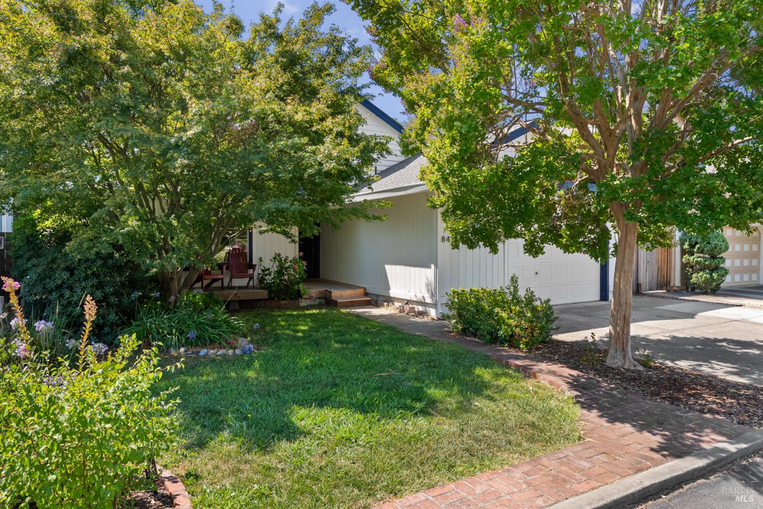 Detail Gallery Image 4 of 42 For 842 Country Meadow Ln, Sonoma,  CA 95476 - 3 Beds | 2 Baths
