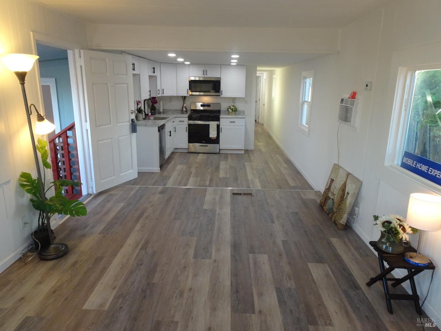 Detail Gallery Image 16 of 58 For 32 Goya Dr, Fairfield,  CA 94534 - 2 Beds | 2 Baths