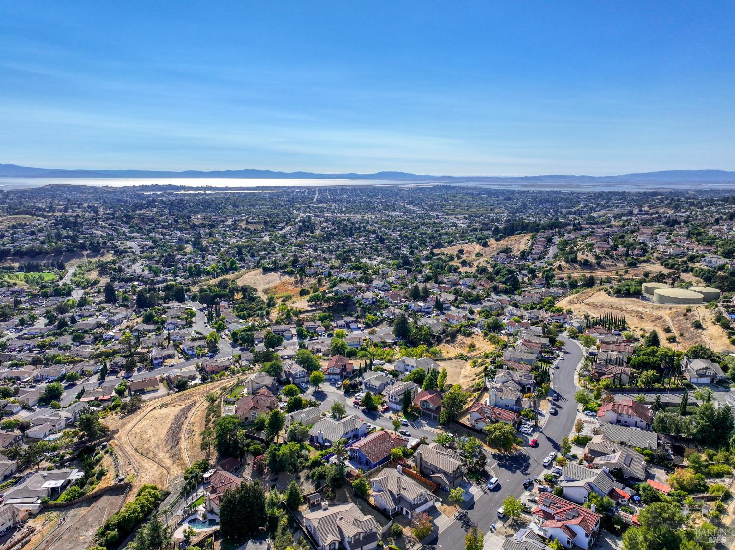 Detail Gallery Image 23 of 24 For 410 Newcastle Ct, Vallejo,  CA 94591 - 4 Beds | 2/1 Baths