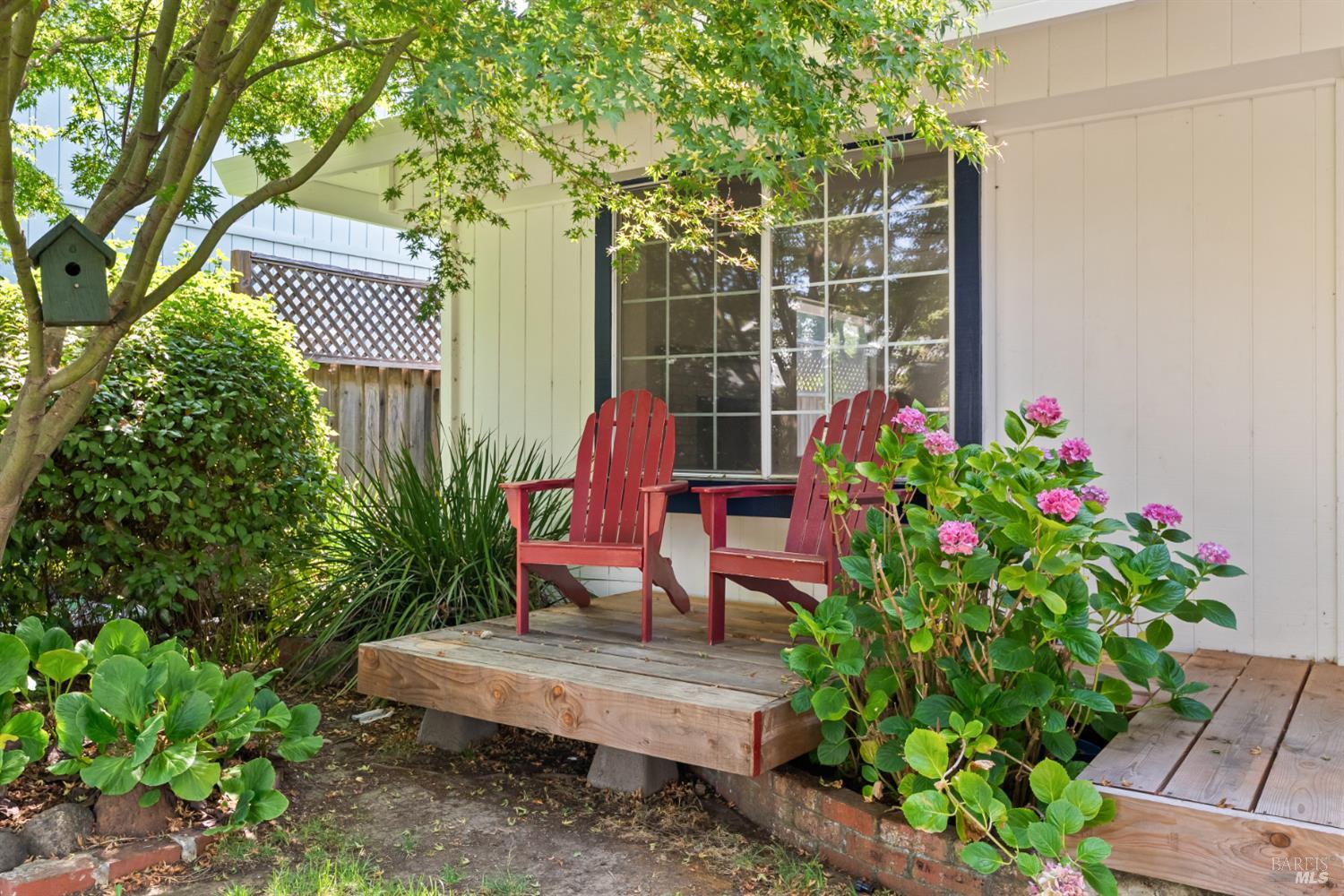 Detail Gallery Image 6 of 42 For 842 Country Meadow Ln, Sonoma,  CA 95476 - 3 Beds | 2 Baths