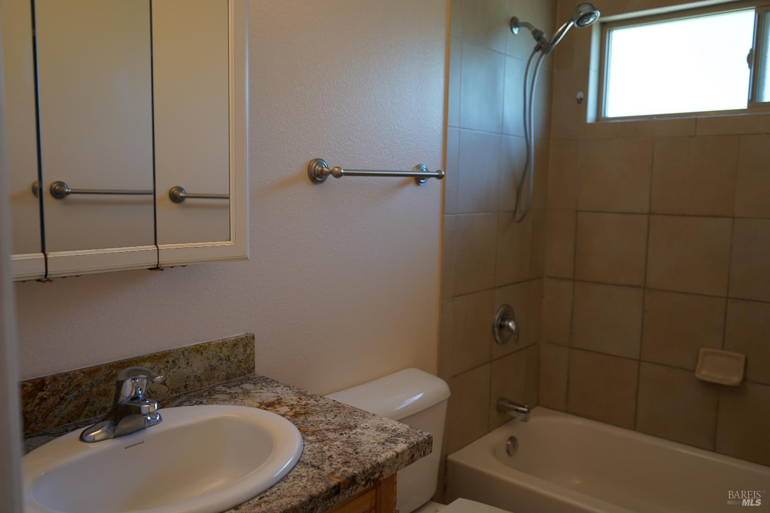 Detail Gallery Image 37 of 57 For 9896 Sunray Pl, Windsor,  CA 95492 - 4 Beds | 2 Baths