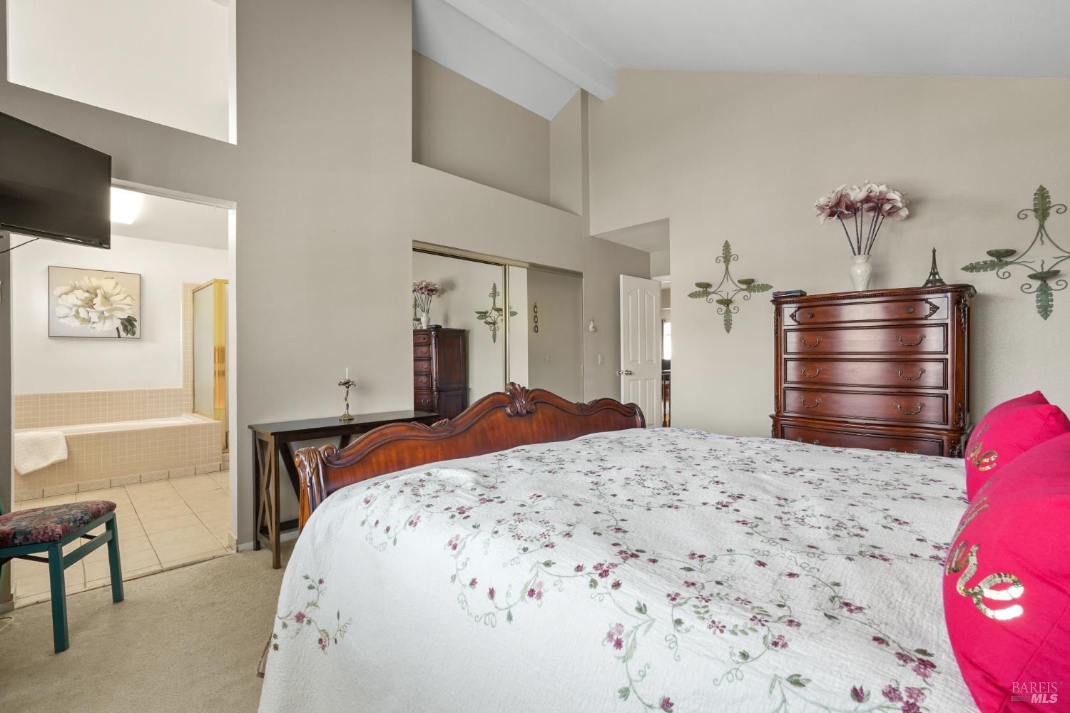 Detail Gallery Image 18 of 24 For 410 Newcastle Ct, Vallejo,  CA 94591 - 4 Beds | 2/1 Baths