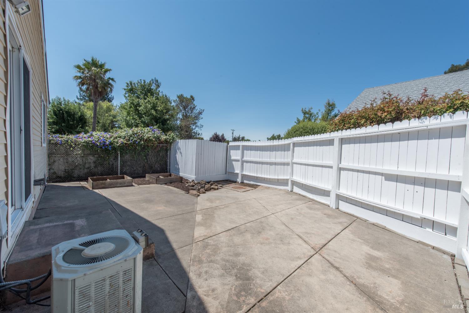 Detail Gallery Image 29 of 31 For 1747 Eardley Ave, Santa Rosa,  CA 95401 - 2 Beds | 2 Baths