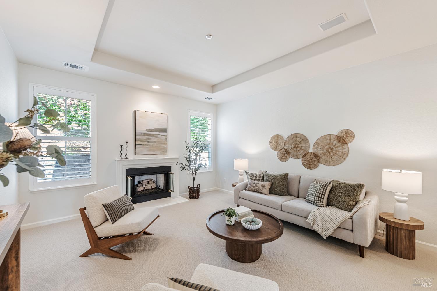 Detail Gallery Image 7 of 61 For 340 San Carlos Way, Novato,  CA 94945 - 4 Beds | 2/1 Baths