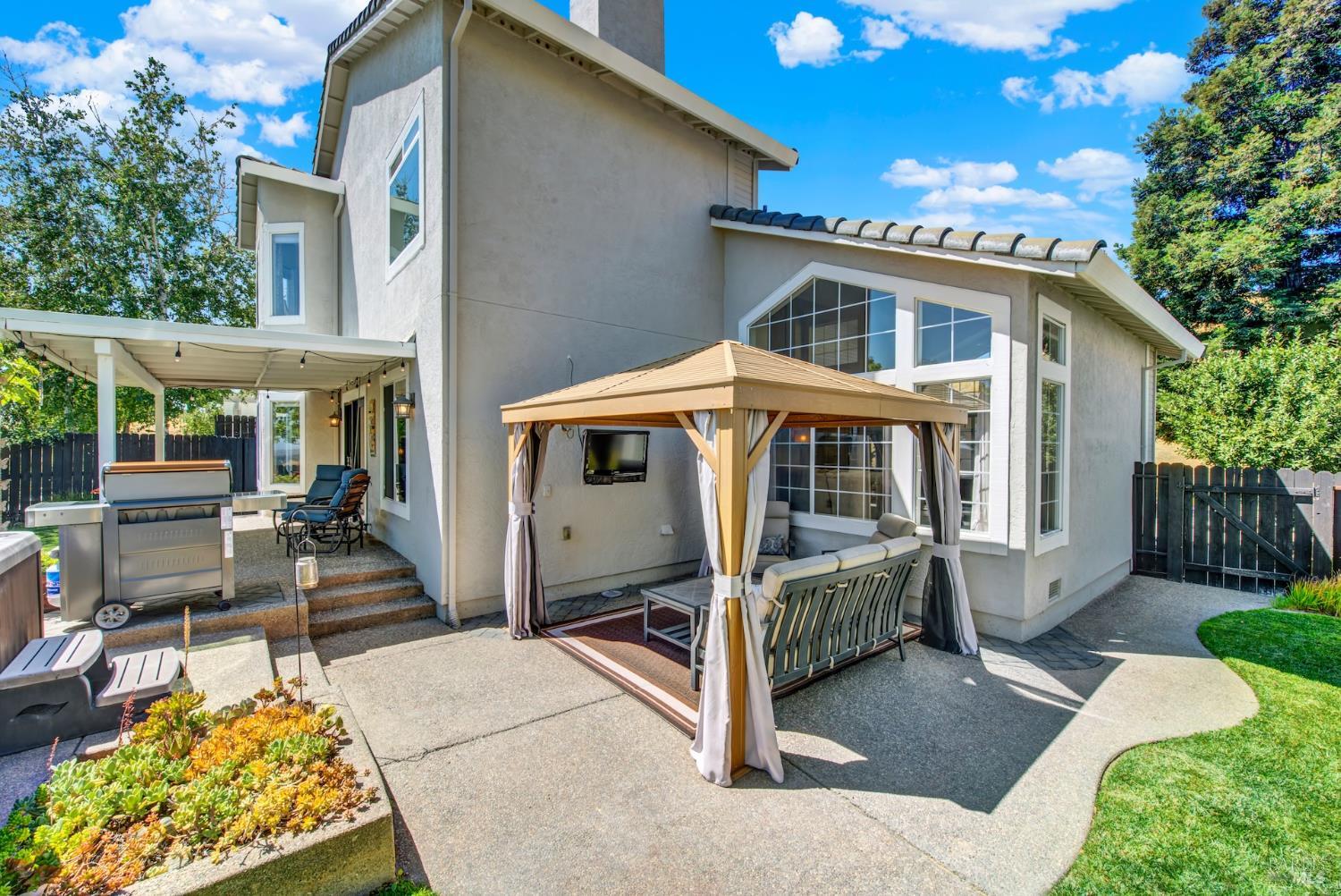 Detail Gallery Image 52 of 79 For 3105 Cherry Valley Cir, Fairfield,  CA 94534 - 5 Beds | 3 Baths