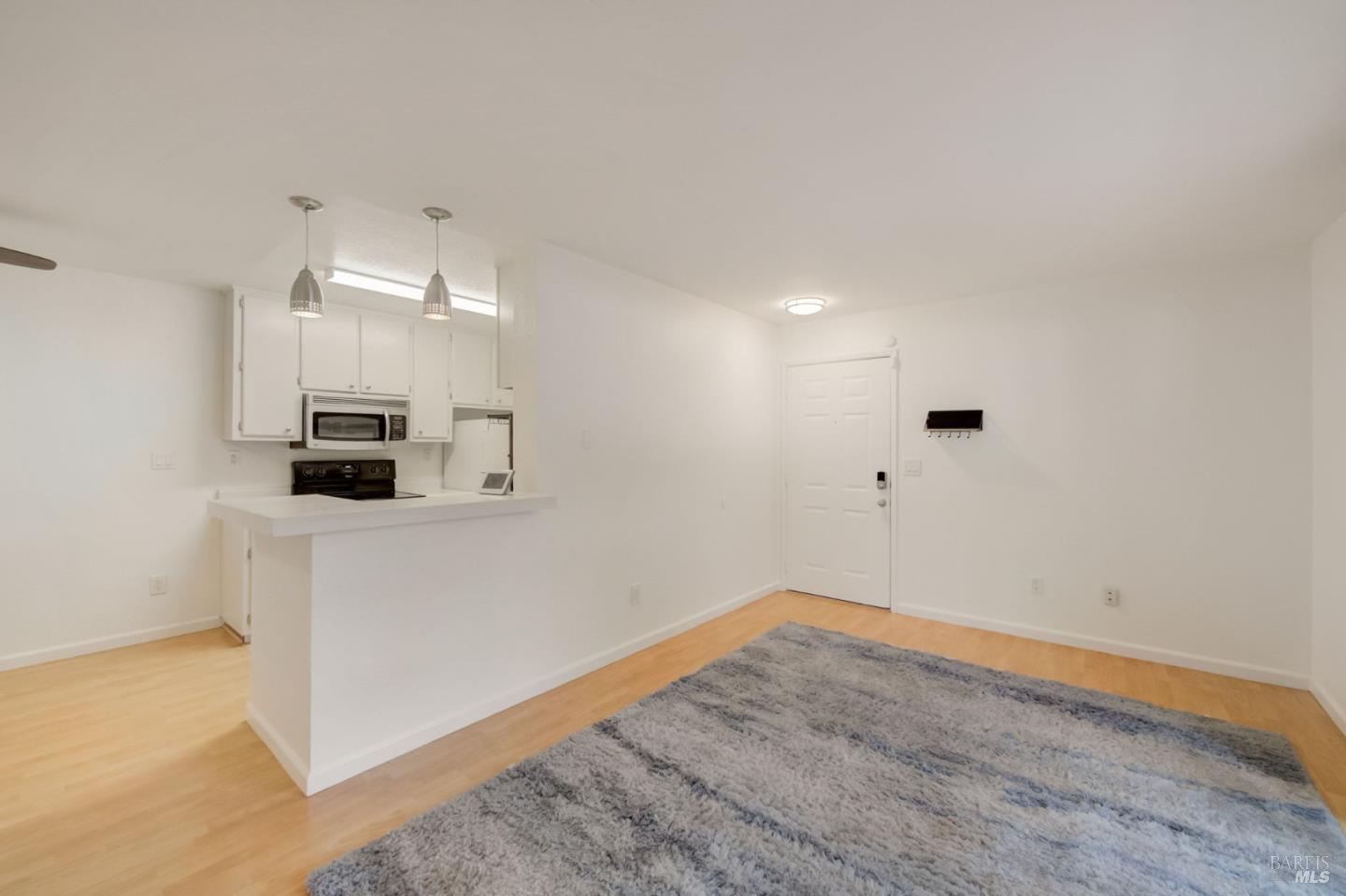 Detail Gallery Image 14 of 36 For 285 Lighthouse Dr, Vallejo,  CA 94590 - 2 Beds | 1 Baths