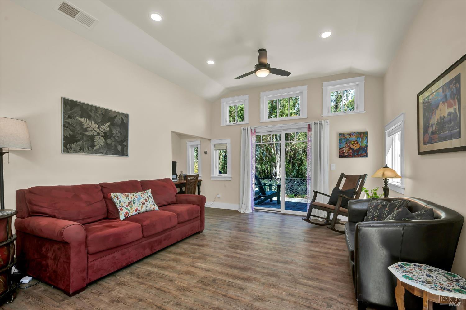 Detail Gallery Image 14 of 53 For 7739 Lynch Rd, Sebastopol,  CA 95472 - 2 Beds | 2 Baths
