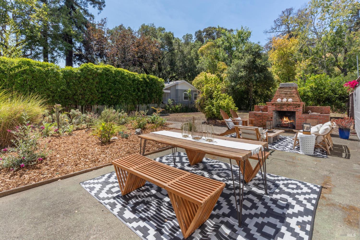 Detail Gallery Image 39 of 52 For 1943 5th Ave, San Rafael,  CA 94901 - 3 Beds | 1/1 Baths