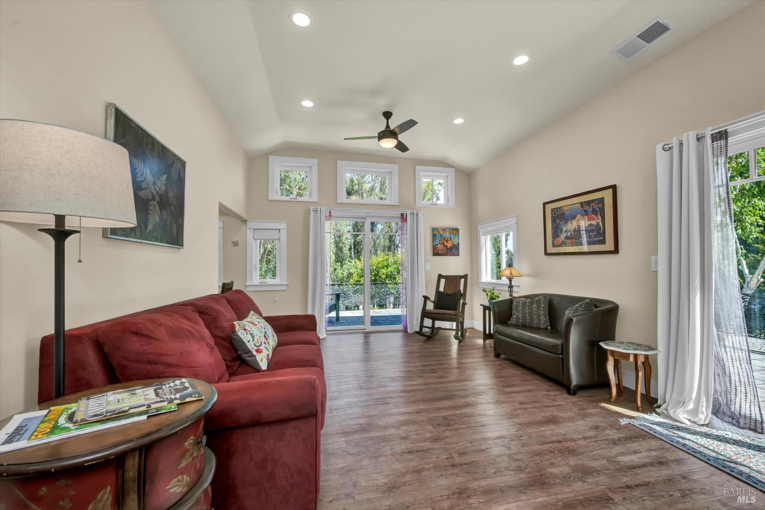 Detail Gallery Image 13 of 53 For 7739 Lynch Rd, Sebastopol,  CA 95472 - 2 Beds | 2 Baths