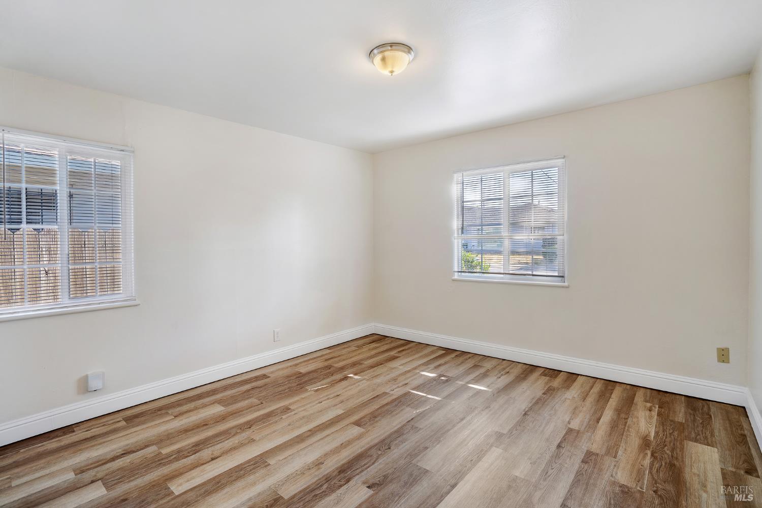 Detail Gallery Image 22 of 37 For 615 Vervais Ave, Vallejo,  CA 94591 - 4 Beds | 2 Baths