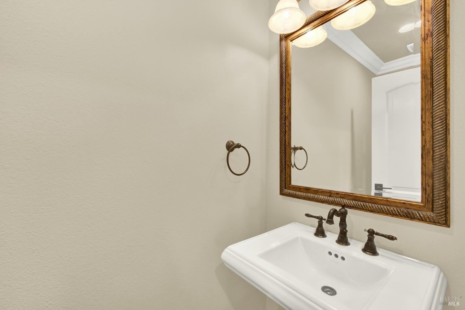 Detail Gallery Image 44 of 98 For 681 Hillside Dr, Fairfield,  CA 94533 - 5 Beds | 4/2 Baths