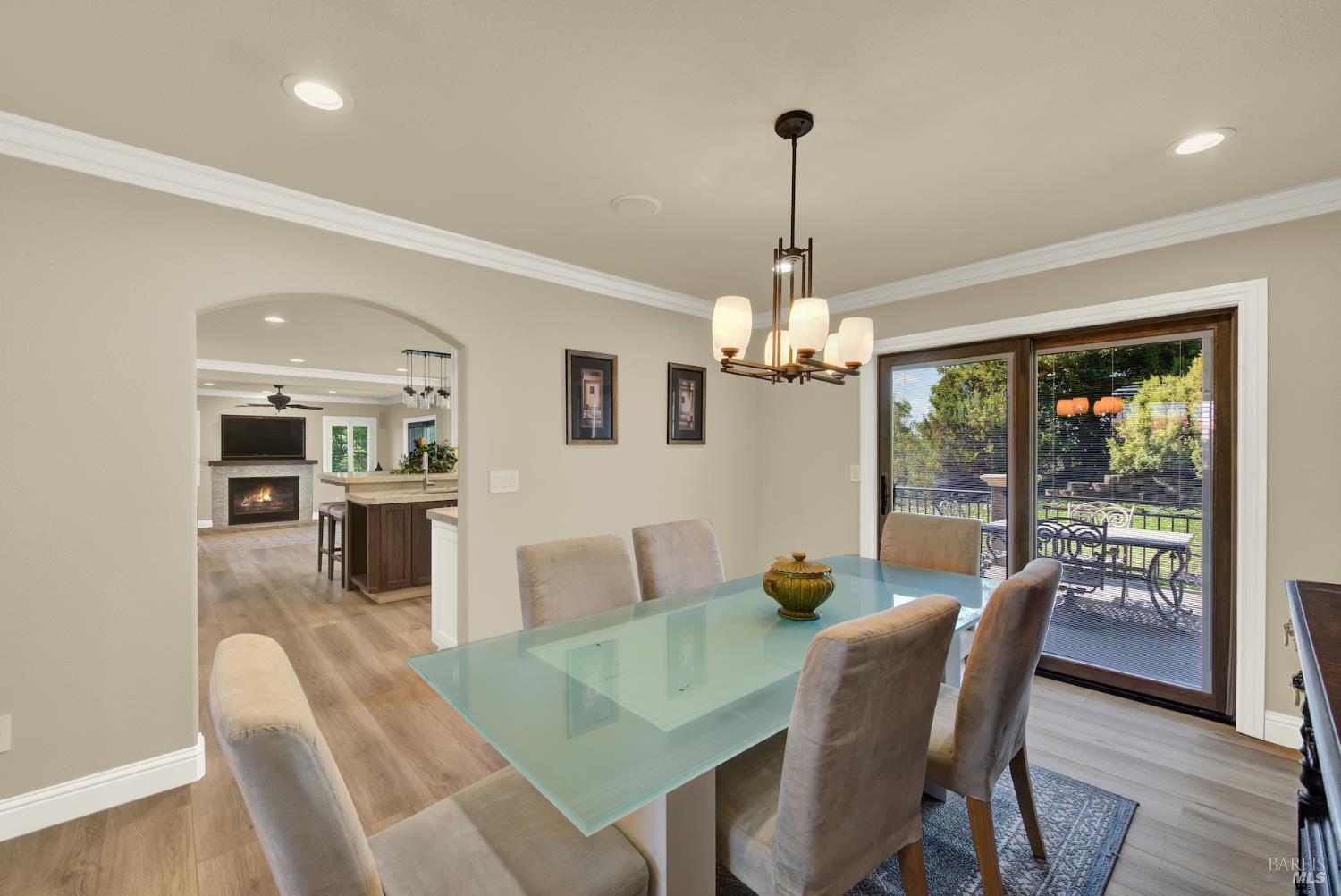 Detail Gallery Image 25 of 98 For 681 Hillside Dr, Fairfield,  CA 94533 - 5 Beds | 4/2 Baths