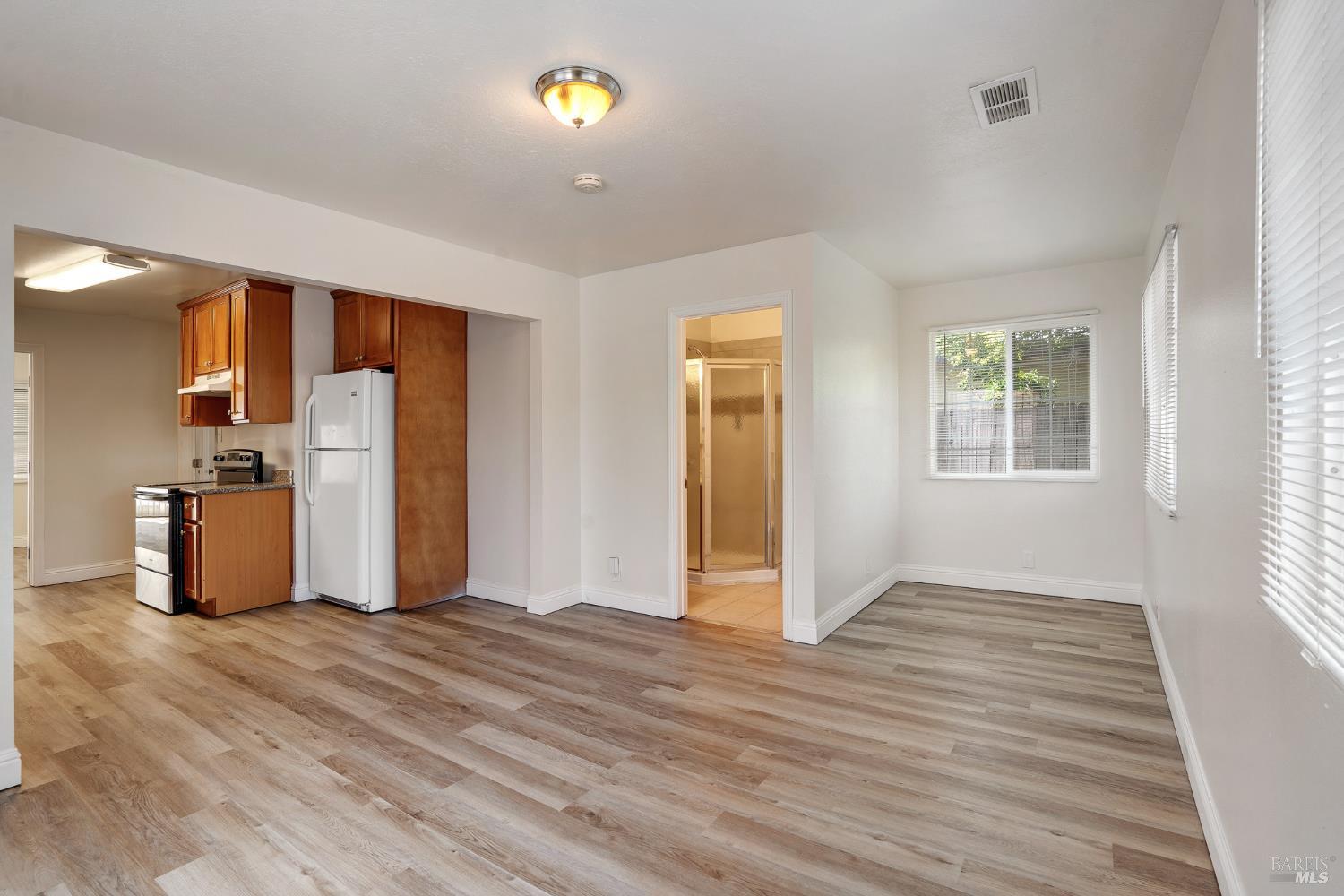 Detail Gallery Image 14 of 37 For 615 Vervais Ave, Vallejo,  CA 94591 - 4 Beds | 2 Baths