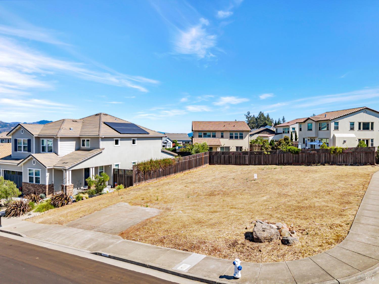 Detail Gallery Image 6 of 23 For 3987 Millbrook Dr, Santa Rosa,  CA 95404 - – Beds | – Baths