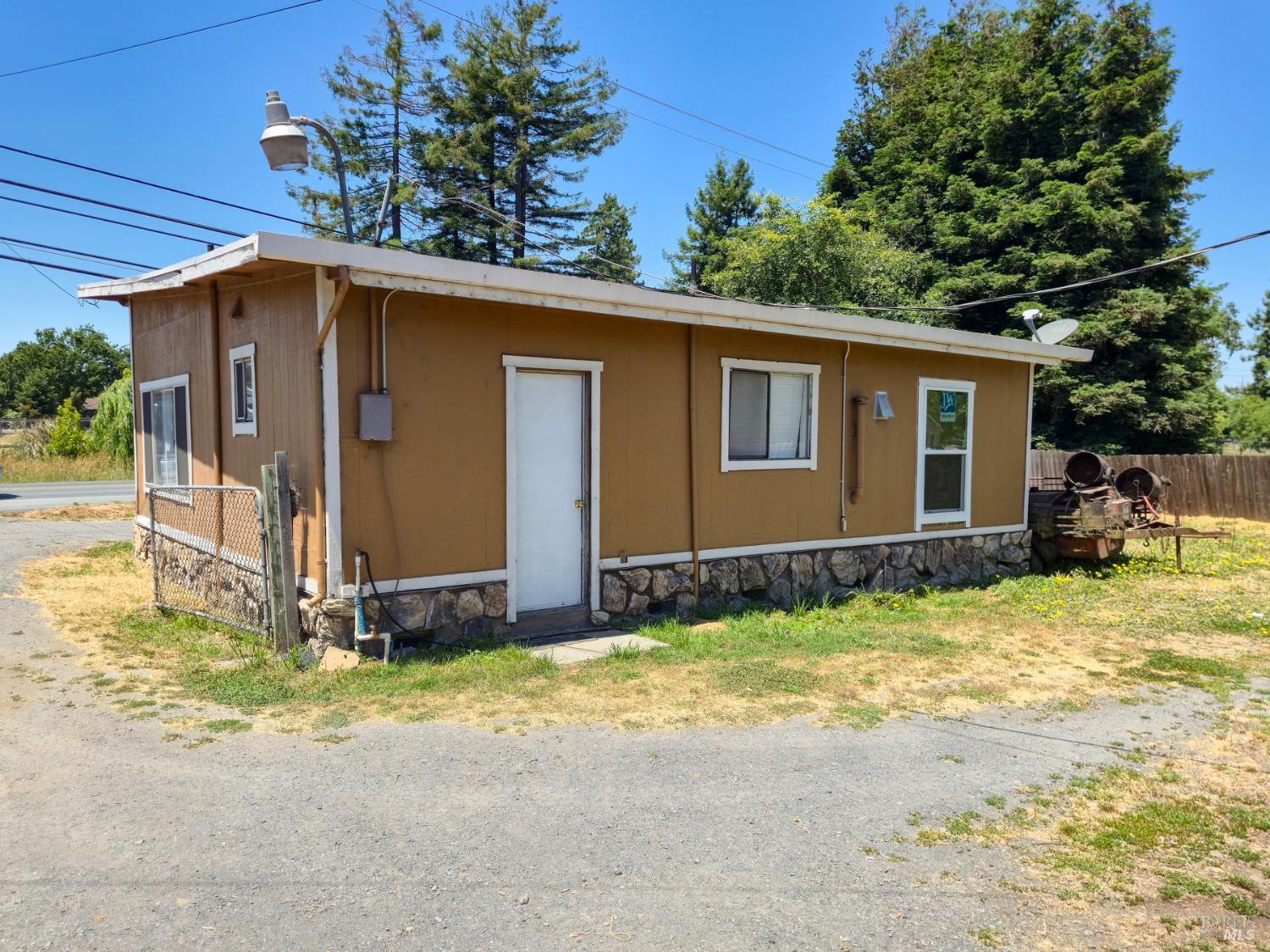 Detail Gallery Image 2 of 24 For 3501 Gravenstein Hwy, Sebastopol,  CA 95472 - – Beds | – Baths