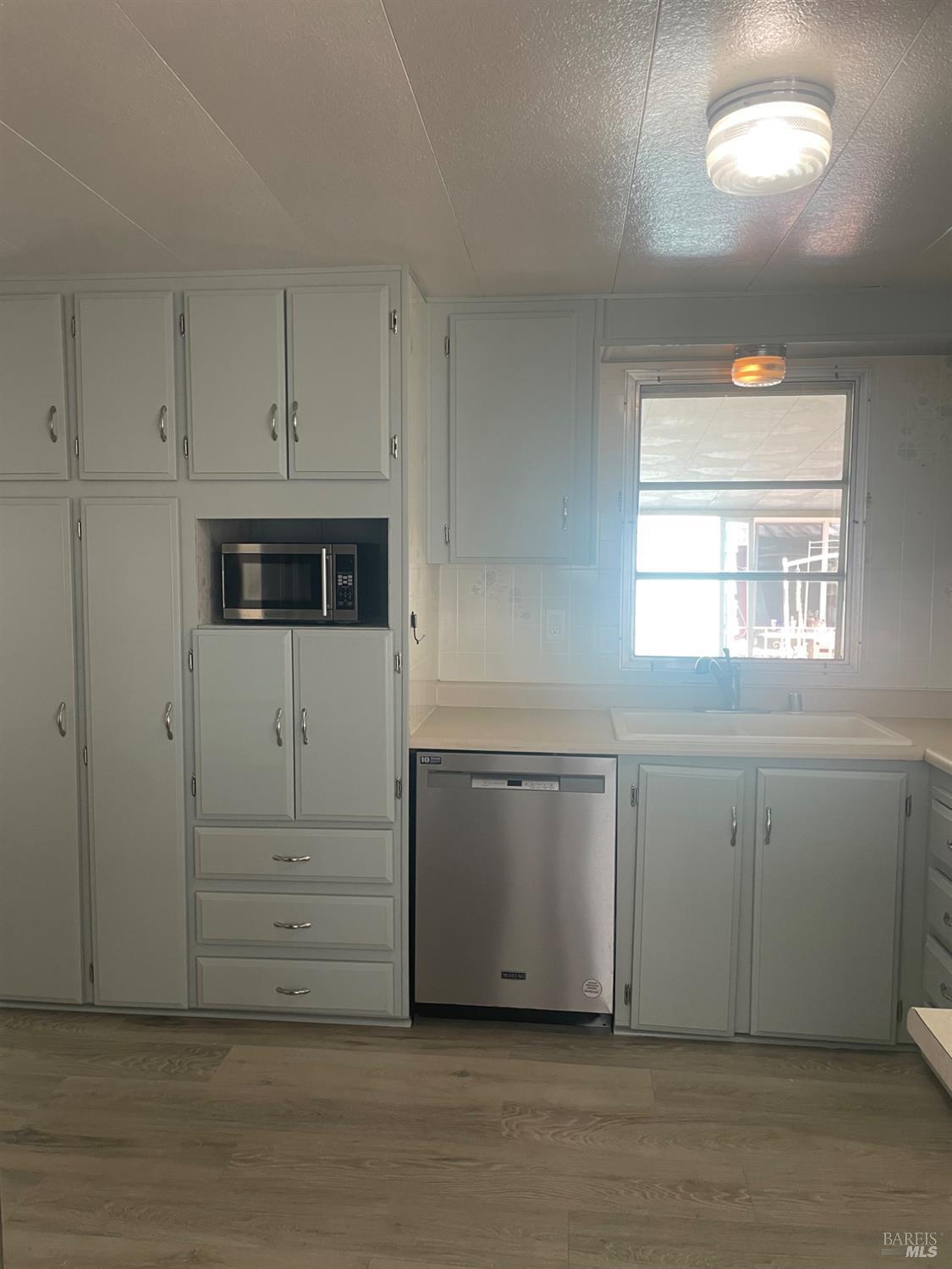 Detail Gallery Image 7 of 25 For 94 Buckwood Pl, Santa Rosa,  CA 95409 - 2 Beds | 2 Baths