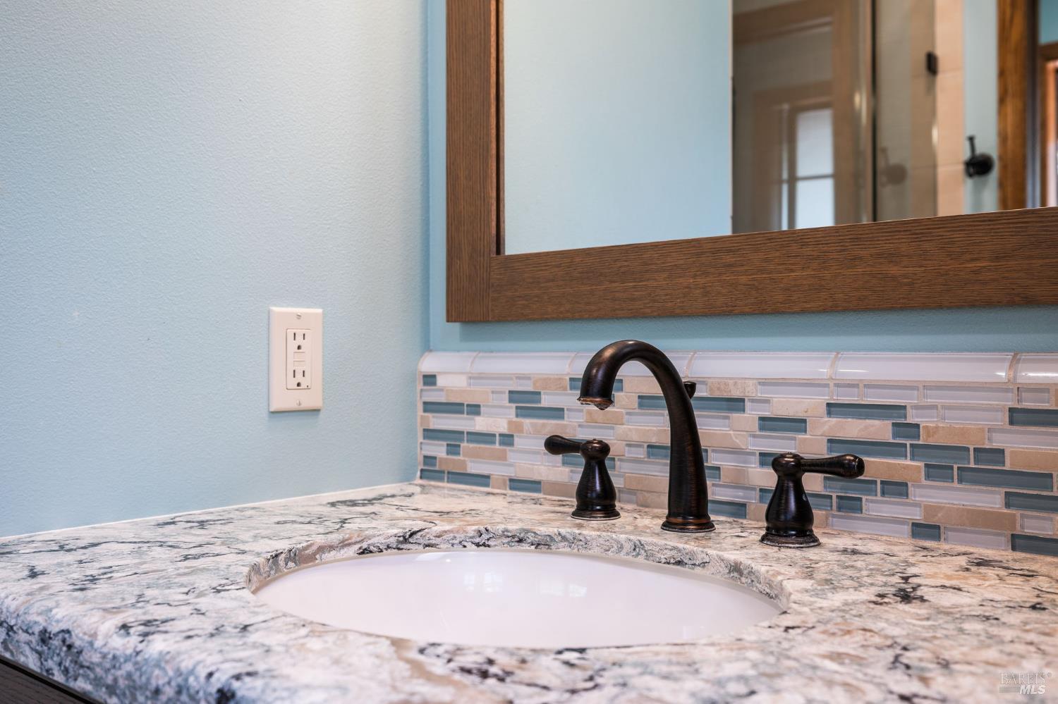 Detail Gallery Image 37 of 60 For 3541 Foxwood Pl, Santa Rosa,  CA 95405 - 3 Beds | 3 Baths