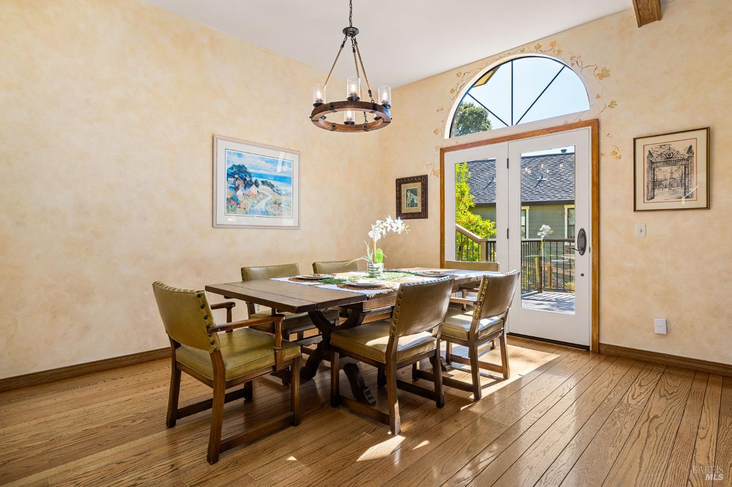 Detail Gallery Image 8 of 60 For 3541 Foxwood Pl, Santa Rosa,  CA 95405 - 3 Beds | 3 Baths